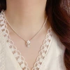 The 2025 new style of elegant, fashionable, gentle and versatile flower pearl pendant necklace with a light luxury and individual design sense collarbone chain Specification image
